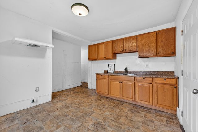 922 Lincoln Avenue, Rochelle, IL 61068