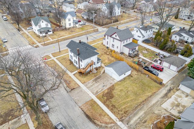 922 Lincoln Avenue, Rochelle, IL 61068