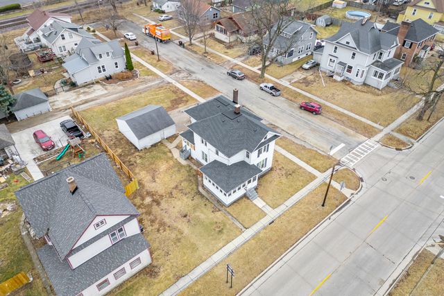 922 Lincoln Avenue, Rochelle, IL 61068