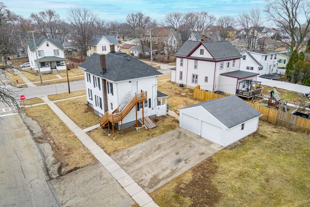 922 Lincoln Avenue, Rochelle, IL 61068