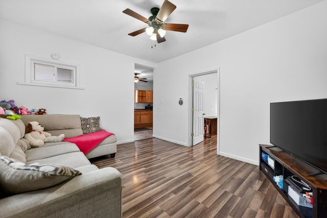 922 Lincoln Avenue, Rochelle, IL 61068