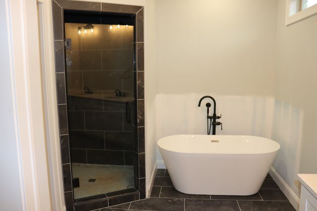 1534 Buck Ridge Ct, Cunningham, TN 37052