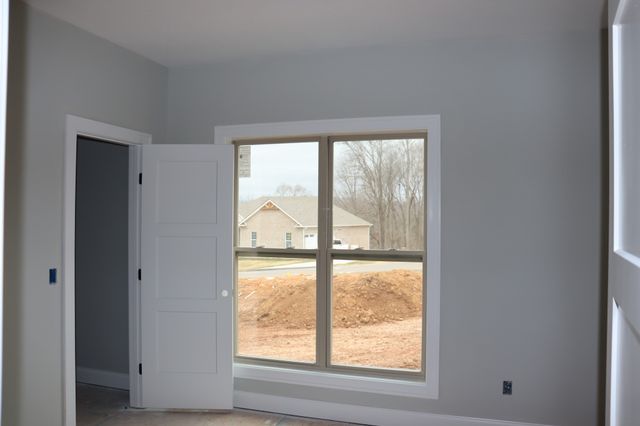 1534 Buck Ridge Ct, Cunningham, TN 37052