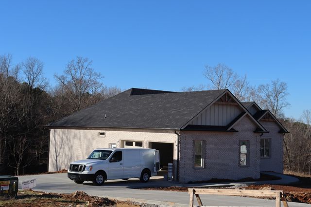 1534 Buck Ridge Ct, Cunningham, TN 37052