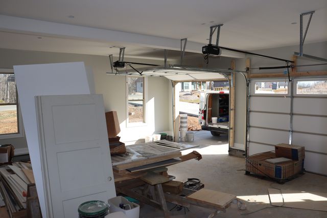 1534 Buck Ridge Ct, Cunningham, TN 37052