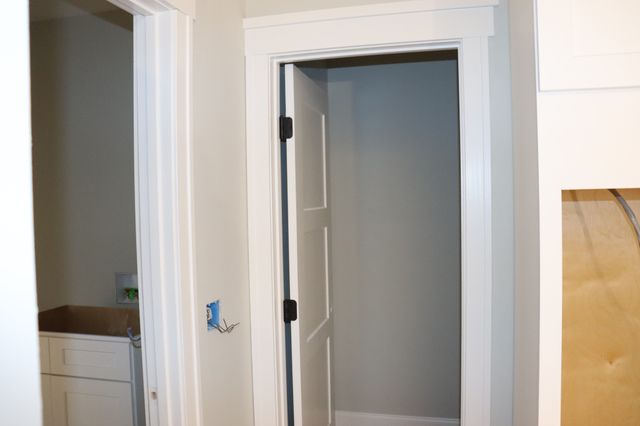 1534 Buck Ridge Ct, Cunningham, TN 37052