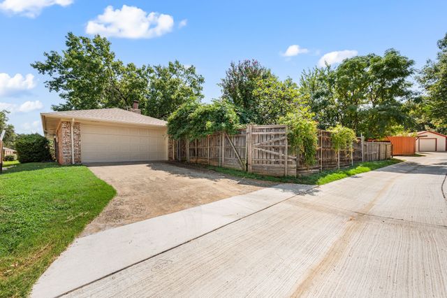 2014 Eagle Nest Pass, Lewisville, TX 75077