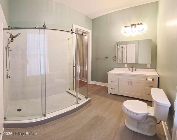 1854 Trevilian Way, Louisville, KY 40205