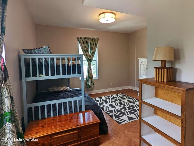 1854 Trevilian Way, Louisville, KY 40205