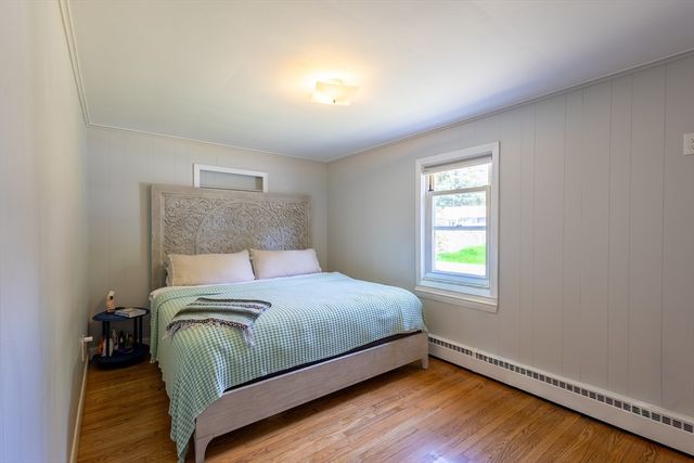 40 Greenfield Rd, Cumberland, RI 02846