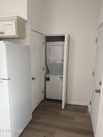 2916 Pera Avenue A, El Paso, TX 79905