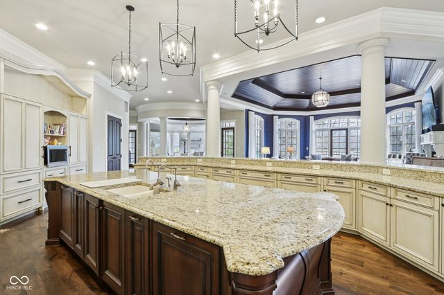 415 Springwood Drive, Carmel, IN 46032