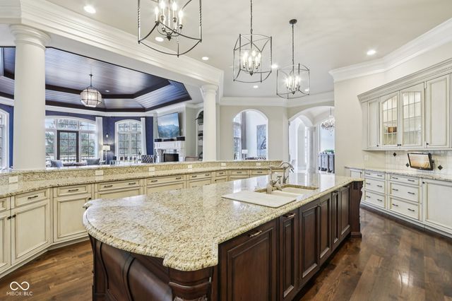 415 Springwood Drive, Carmel, IN 46032