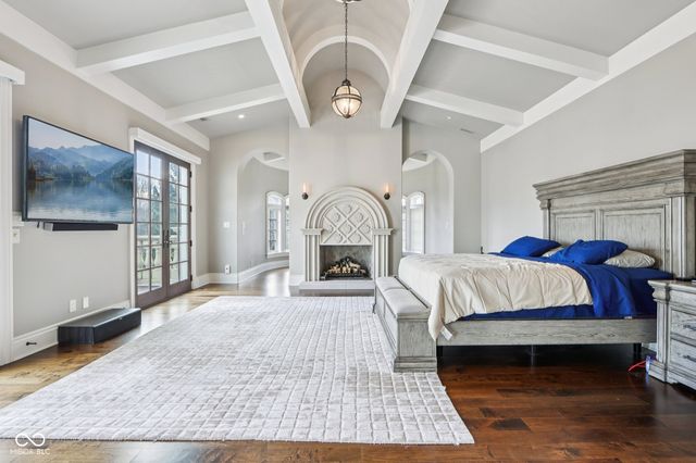 415 Springwood Drive, Carmel, IN 46032