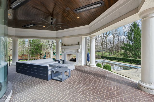 415 Springwood Drive, Carmel, IN 46032