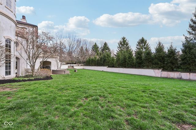 415 Springwood Drive, Carmel, IN 46032
