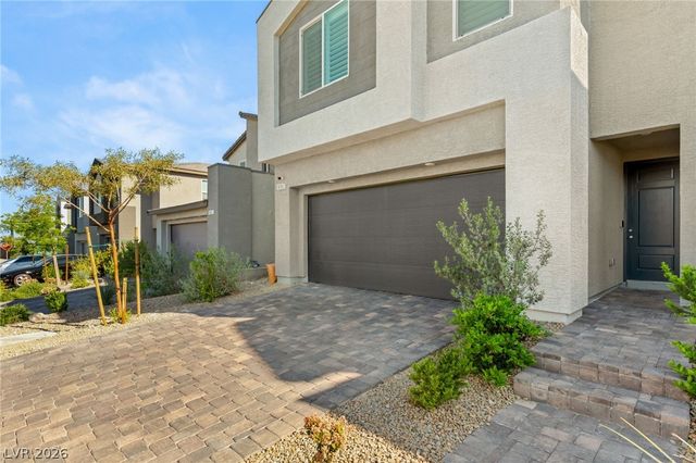 10193 Chockstone Street, Las Vegas, NV 89166