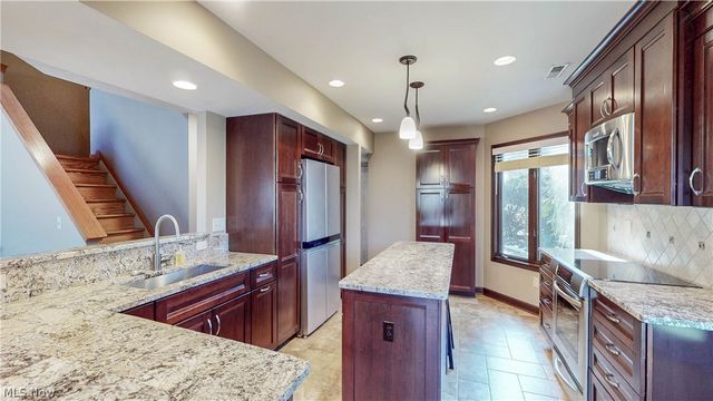 30051 Center Ridge Road A, Westlake, OH 44145