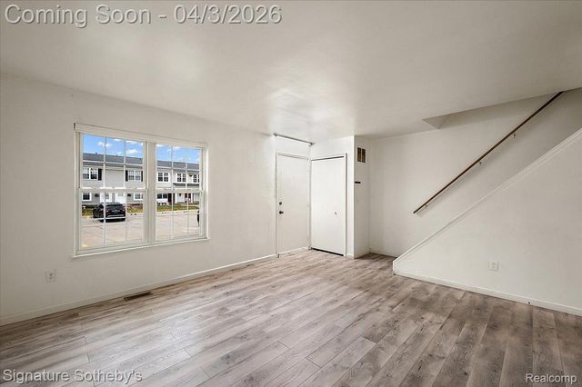 36702 Park Place Drive, Sterling Heights, MI 48310