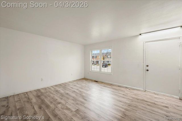 36702 Park Place Drive, Sterling Heights, MI 48310