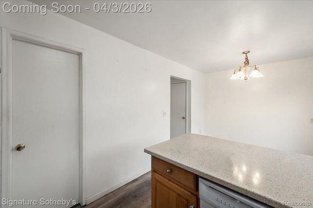 36702 Park Place Drive, Sterling Heights, MI 48310