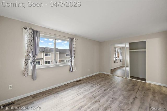 36702 Park Place Drive, Sterling Heights, MI 48310