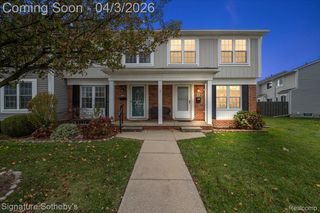 36702 Park Place Drive, Sterling Heights, MI 48310