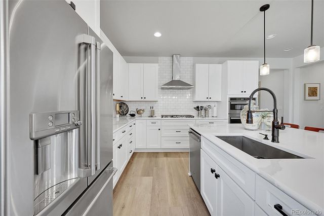 3891 Eaton Park Street, Aurora, CO 80019