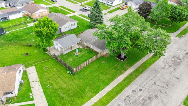 1189 Share Drive, Riverside, OH 45432