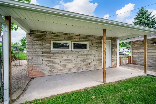1189 Share Drive, Riverside, OH 45432