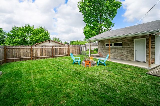 1189 Share Drive, Riverside, OH 45432