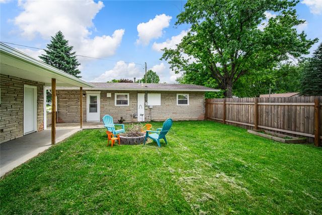 1189 Share Drive, Riverside, OH 45432
