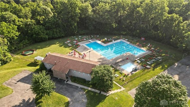 1189 Share Drive, Riverside, OH 45432