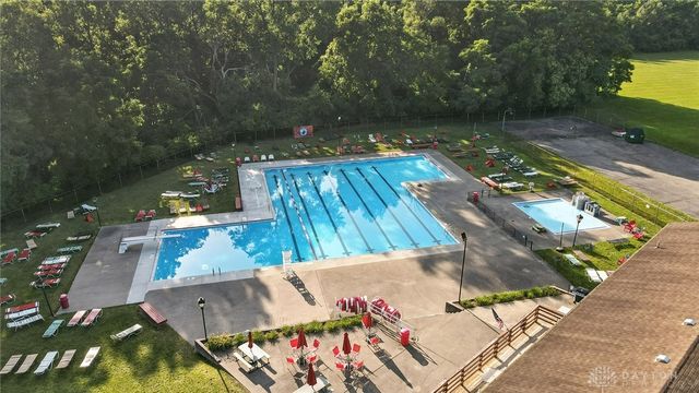 1189 Share Drive, Riverside, OH 45432