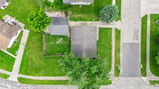1189 Share Drive, Riverside, OH 45432