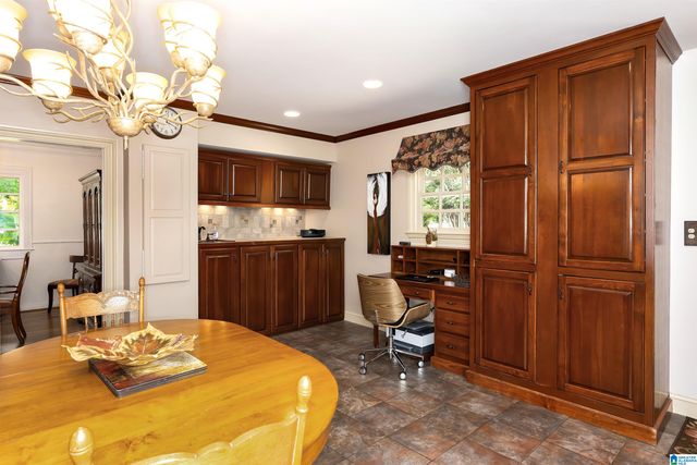 709 VESTAVIA LAKE DRIVE, Vestavia Hills, AL 35216