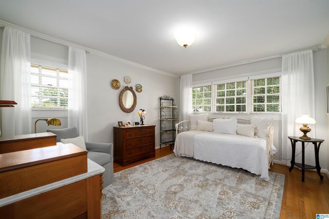 709 VESTAVIA LAKE DRIVE, Vestavia Hills, AL 35216