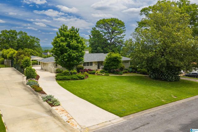 709 VESTAVIA LAKE DRIVE, Vestavia Hills, AL 35216