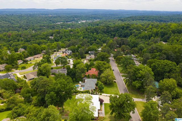 709 VESTAVIA LAKE DRIVE, Vestavia Hills, AL 35216