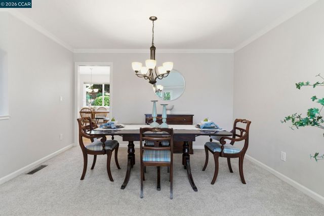 711 Bloching Cir, Clayton, CA 94517