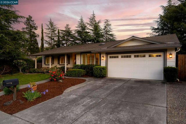 711 Bloching Cir, Clayton, CA 94517