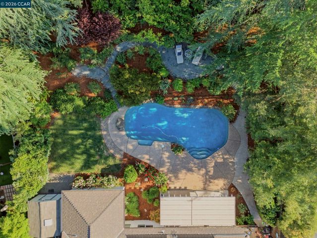 711 Bloching Cir, Clayton, CA 94517