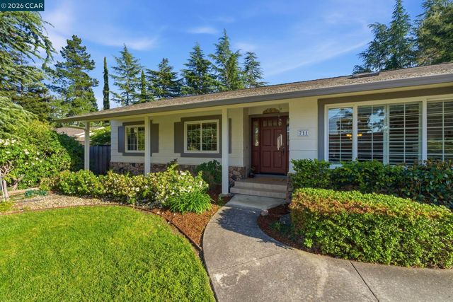 711 Bloching Cir, Clayton, CA 94517