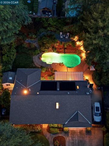 711 Bloching Cir, Clayton, CA 94517