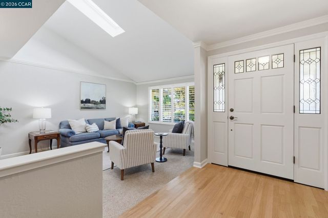 711 Bloching Cir, Clayton, CA 94517