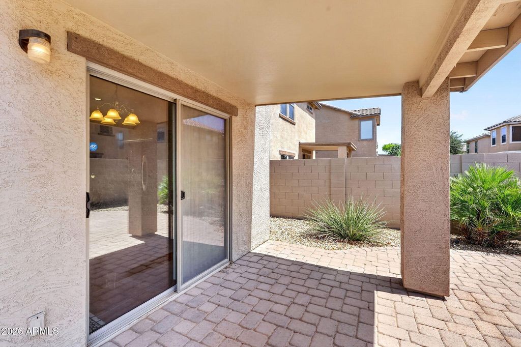 Image 39 of property listing at 40369 W PEGGY Court, Maricopa, AZ 85138