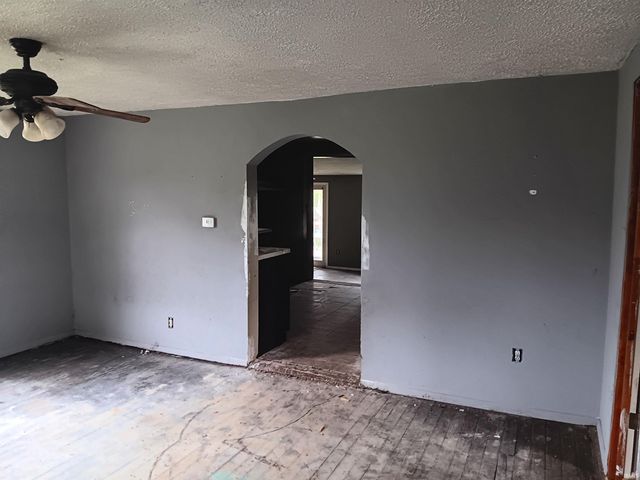 89 Mason Street, Bedford, IN 47421