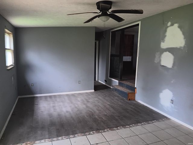 89 Mason Street, Bedford, IN 47421