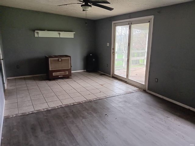 89 Mason Street, Bedford, IN 47421