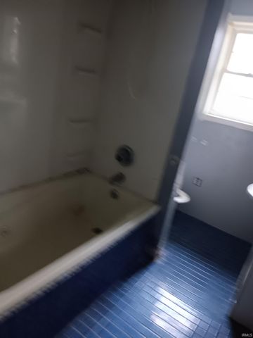 89 Mason Street, Bedford, IN 47421